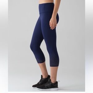 Lululemon Anew Crop (21") Blue Crop Leggings Size 4